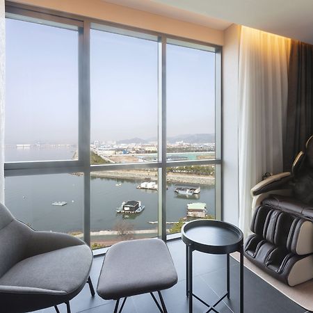 Brown-Dot Hotel Shinho Busan Exterior photo