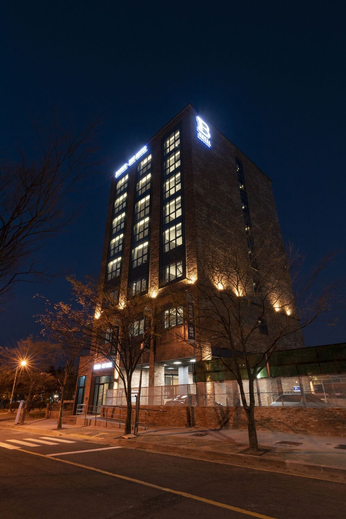 Brown-Dot Hotel Shinho Busan Exterior photo